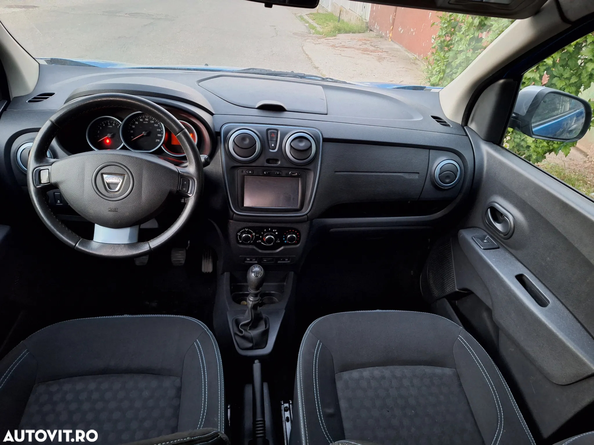 Dacia Lodgy 1.5 dCi Stepway - 7