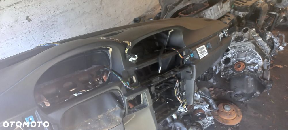 BMW E90 E91 E92 deska rozdzielcza poduszka poznan - 5