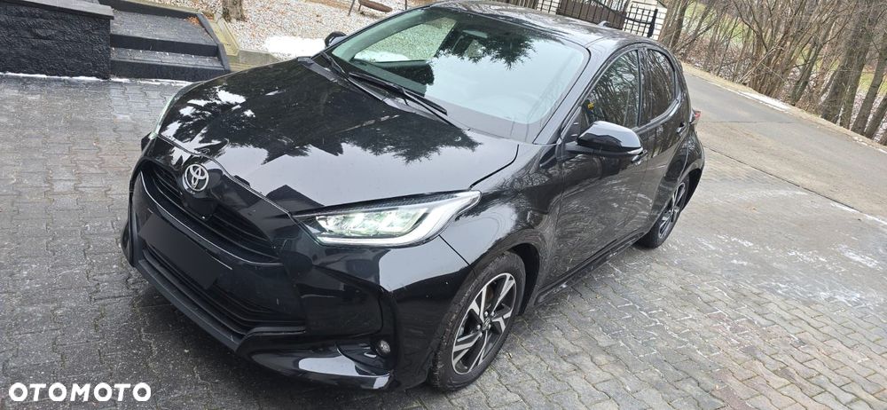 Toyota Yaris 1.5 Premium CVT - 27