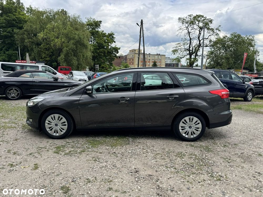 Ford Focus - 34
