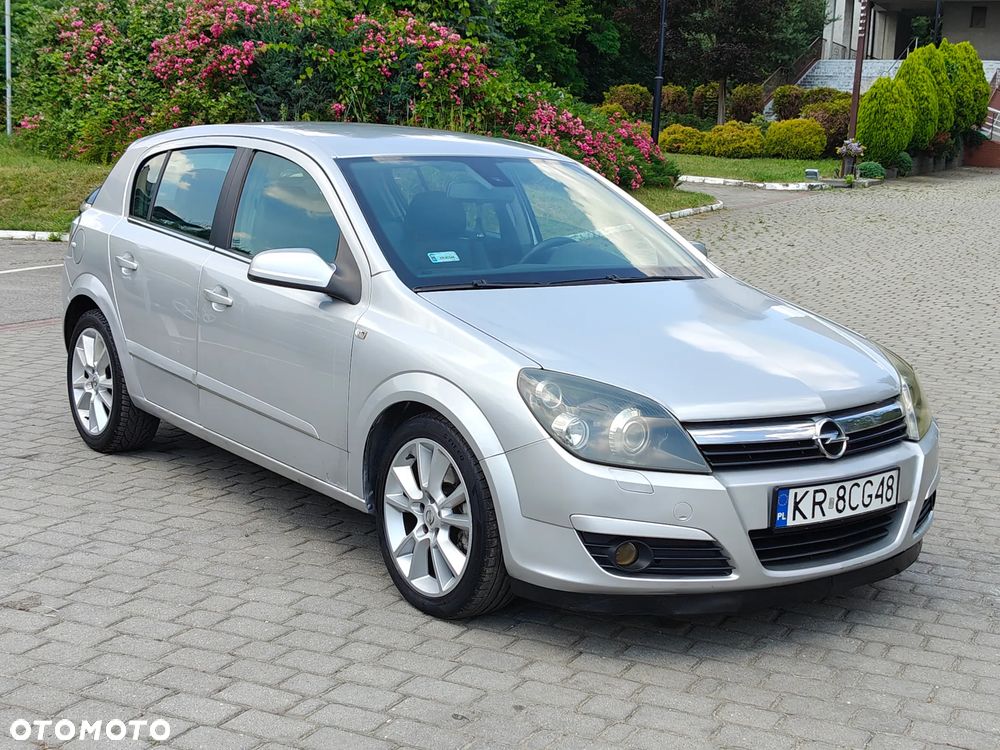 Opel Astra 2.0 T Cosmo - 13