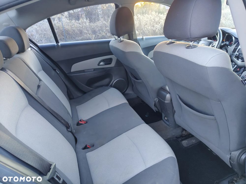 Chevrolet Cruze - 9