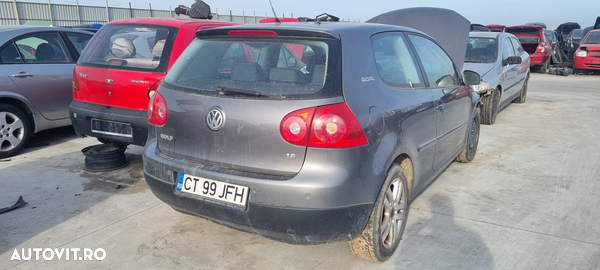 Dezmembrari  VW GOLF 5, GOLF 5 variant (1K)  2003  > 2009 1.6 FSI Benzina