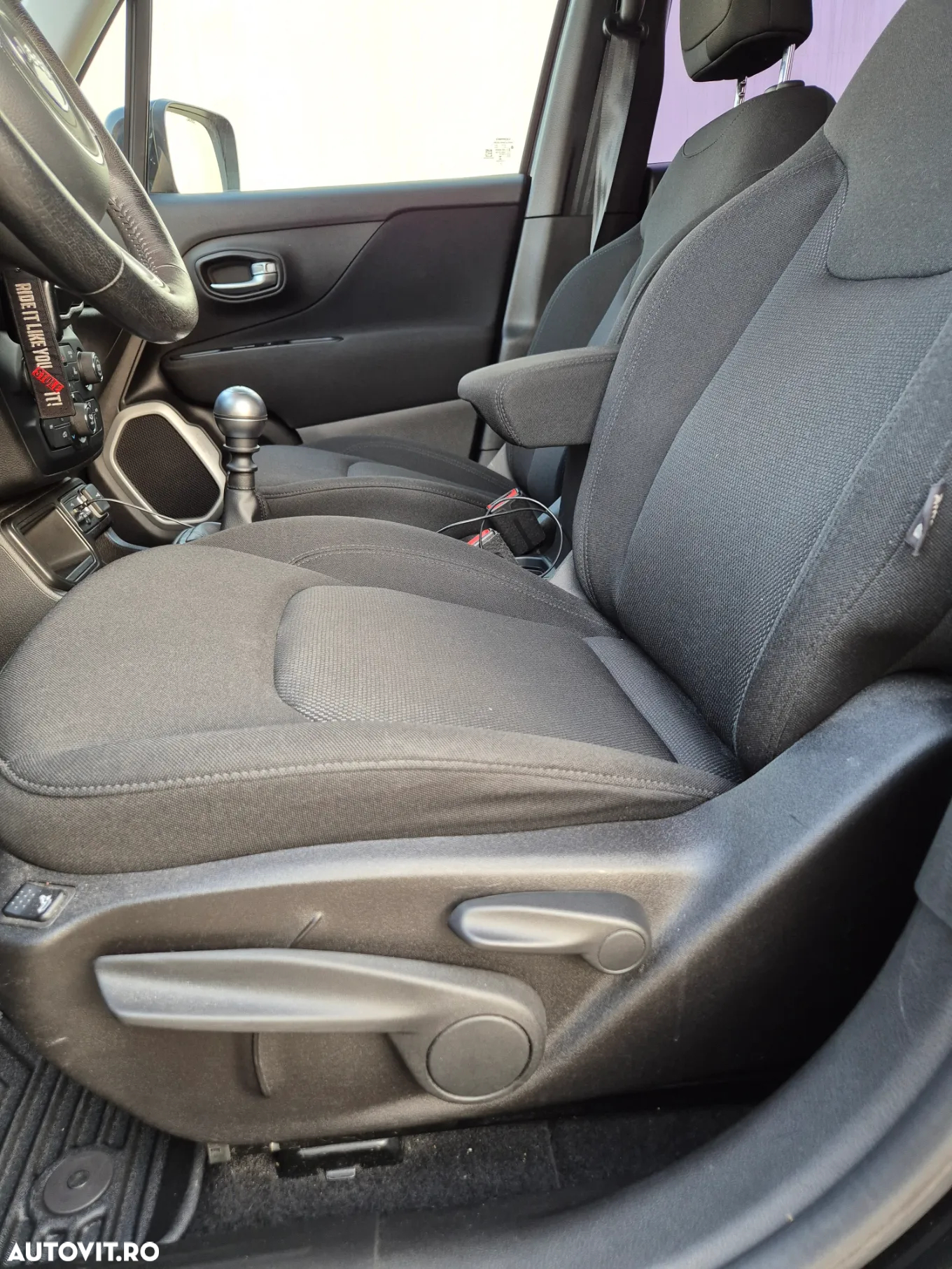 Jeep Renegade 1.0 Turbo 4x2 M6 Longitude - 20