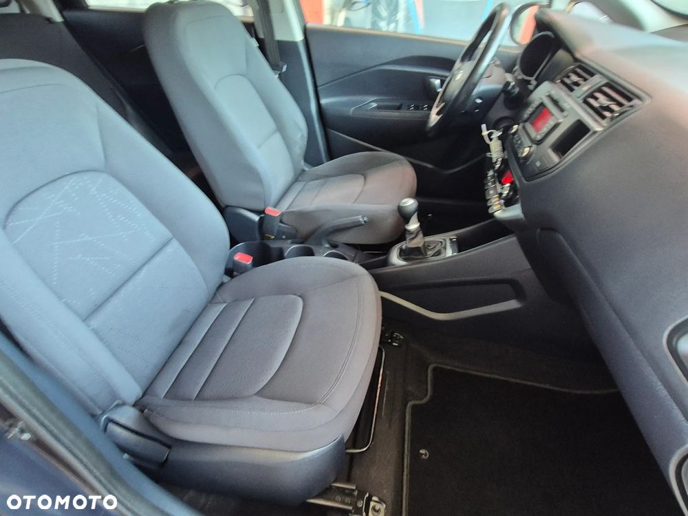 Kia Rio 1.2 Business Line - 32