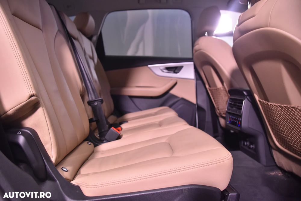Audi Q7 - 12