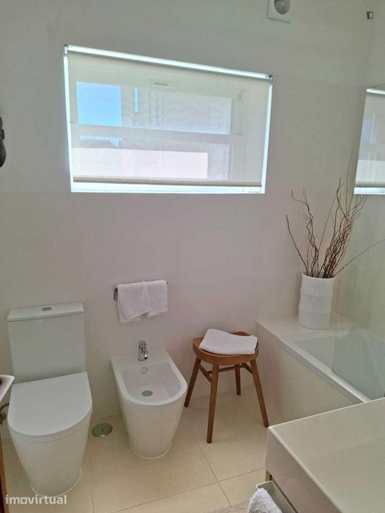 Quarto - localizado em Carcavelos Lisbon - Grande imagem: 2/18