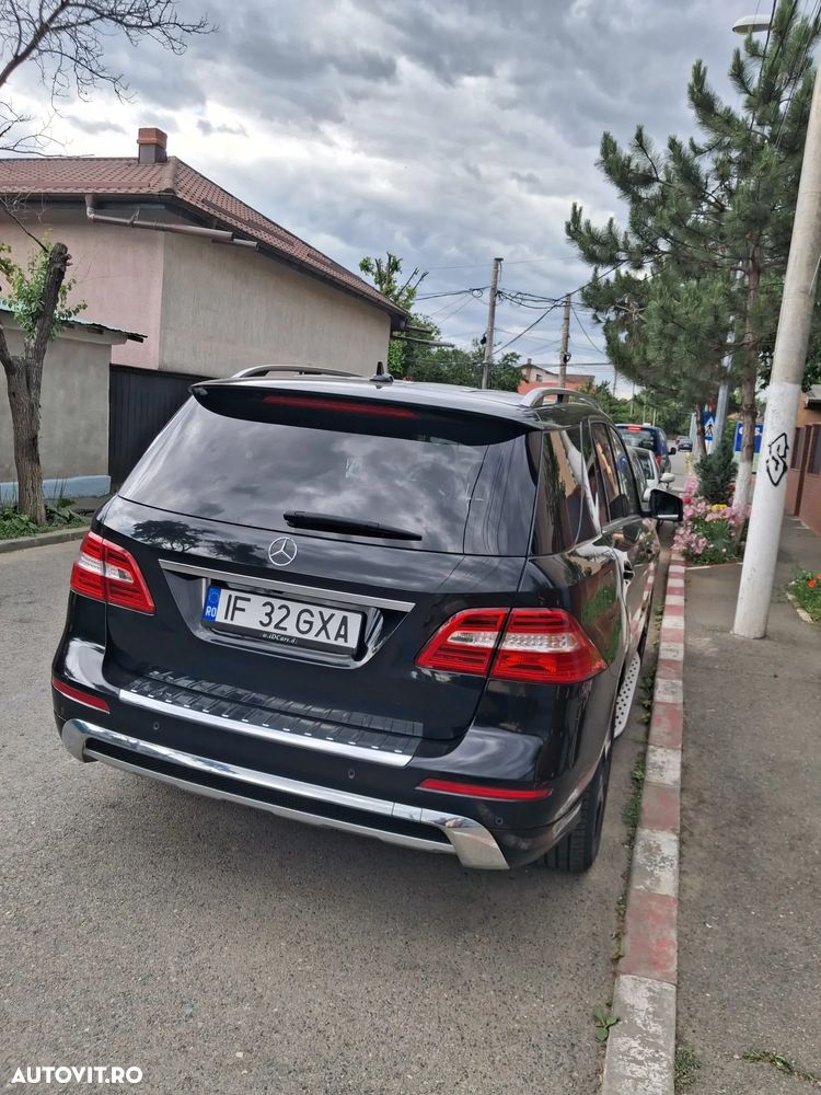 Mercedes-Benz ML 350 BlueTEC 4MATIC Aut - 3