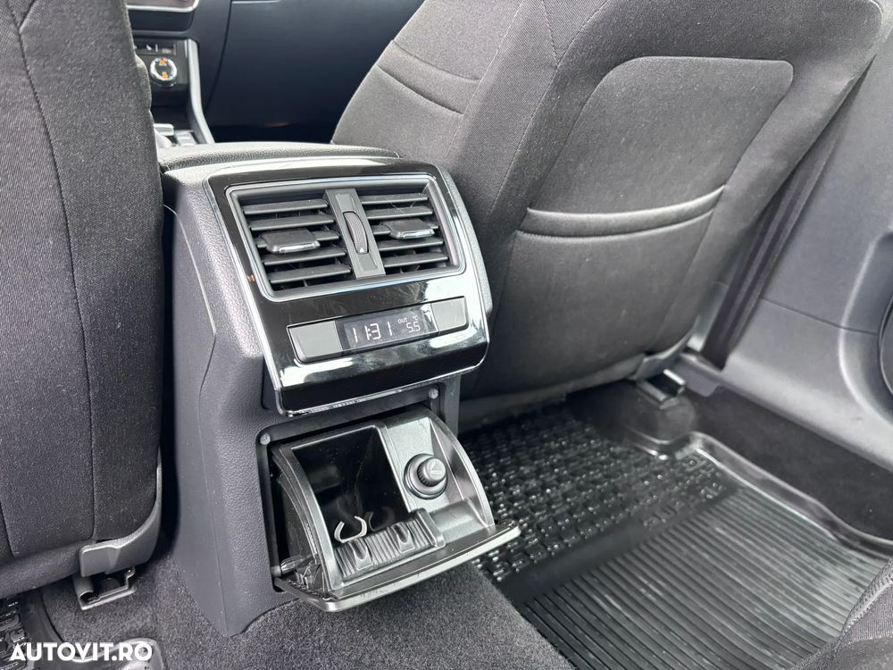 Skoda Superb 2.0 TDI DSG Ambition - 26