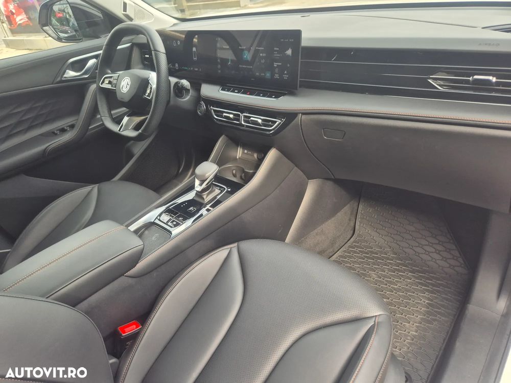 MG EHS 1.5 T-GDi AT PHEV Exclusive - 36