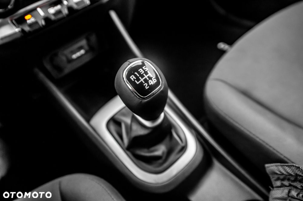 Kia Rio 1.4 Platinum Edition - 28