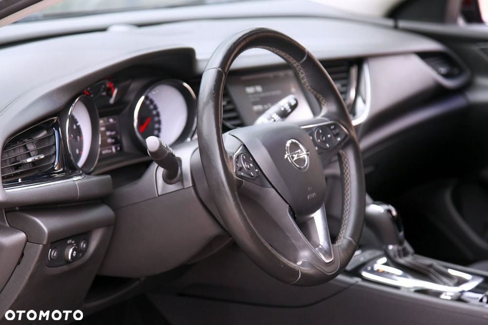 Opel Insignia - 13