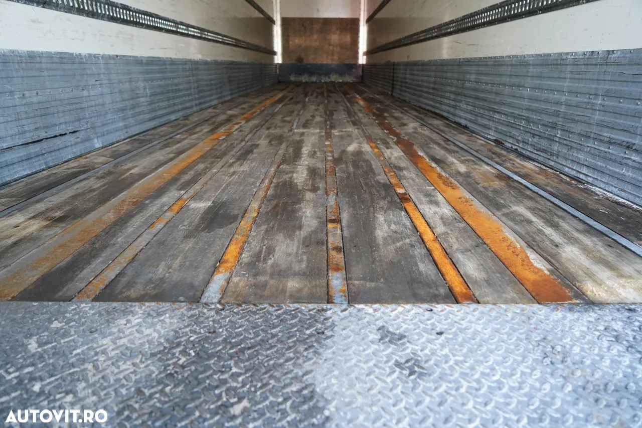 Fruehauf IZOTERMĂ / CONTAINER / KOFFER / PODEA FOARTE REZISTENTĂ: SLĂBĂ DE BALUSTRATĂ - 17