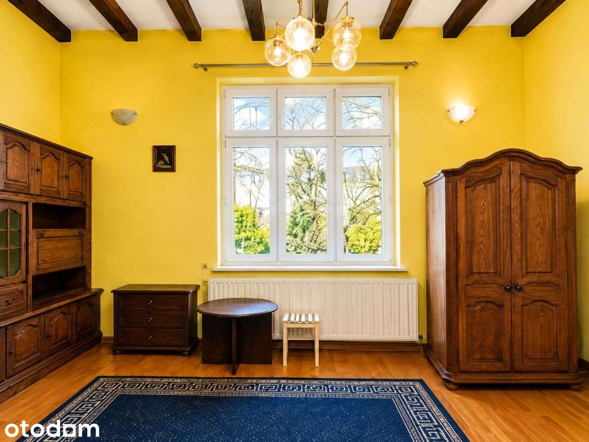 Klimatyczne mieszkanie z antresolą i ogrodem