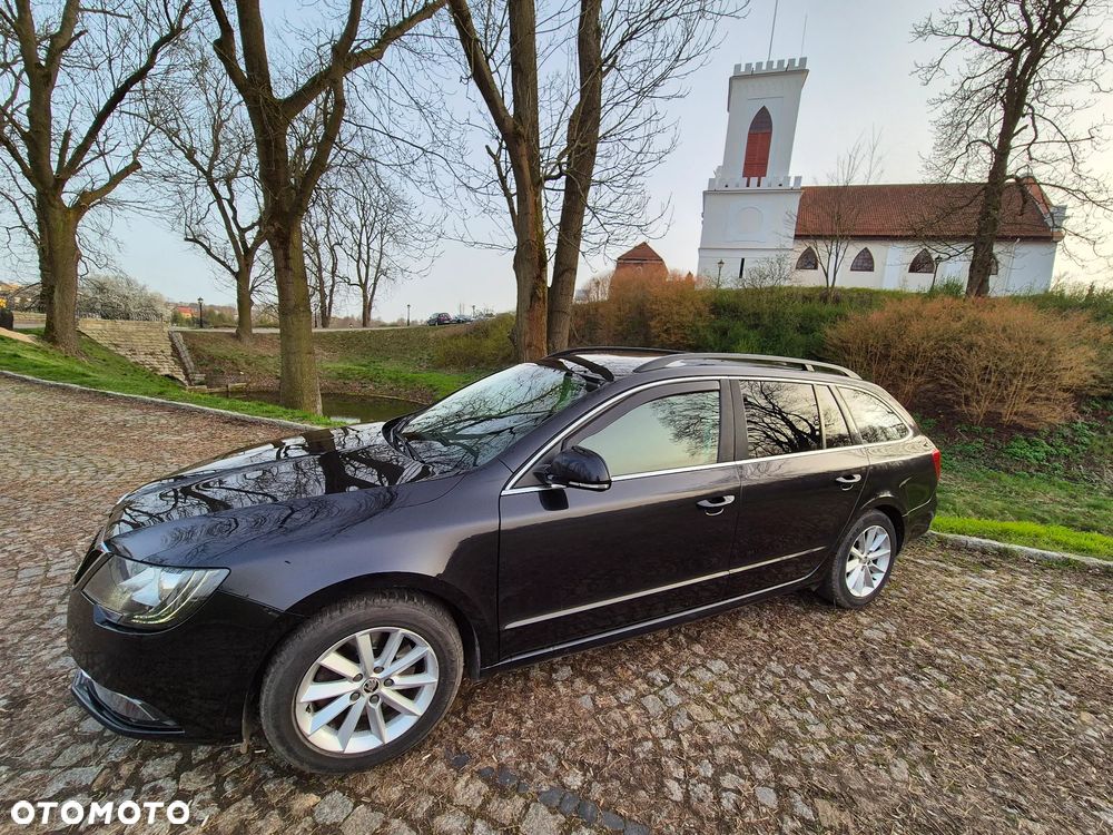 Skoda Superb 1.6 TDI GreenLine - 10