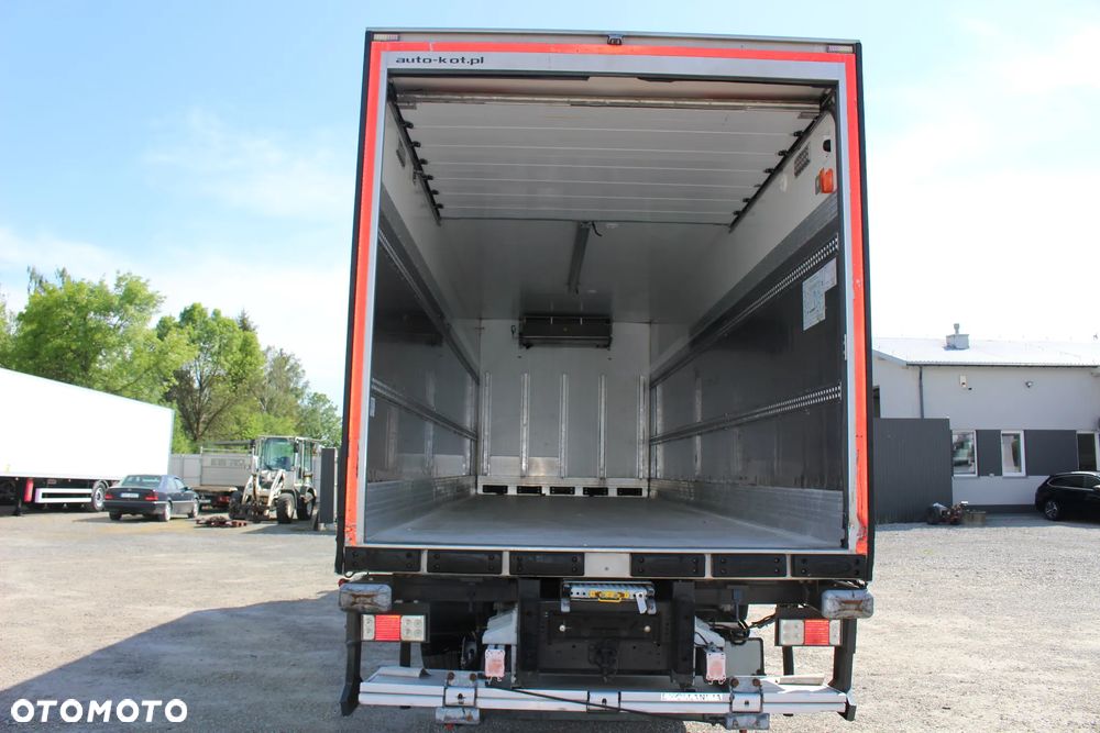 Renault D320 CHŁODNIA/*CARRIER* 1050mt / FRC 12.2026 / KAB.SYPIALNA/ EURO 6/*SERIWIS*/ SUPER STAN - 10