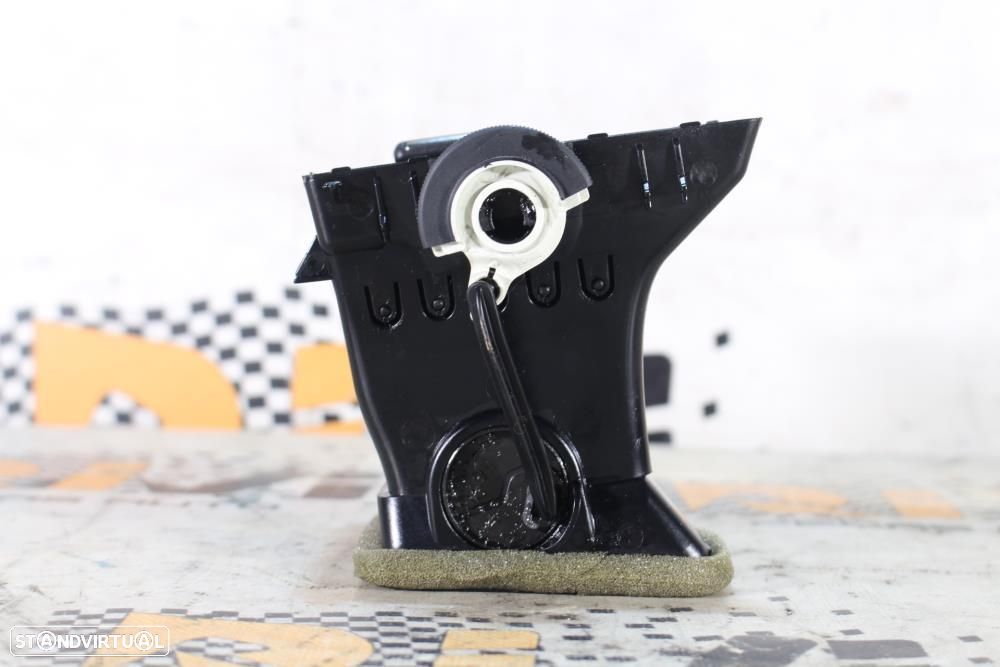 Arejador / Difusor De Ar Seat Leon (5F1)  08435006 / Central Direito / - 5