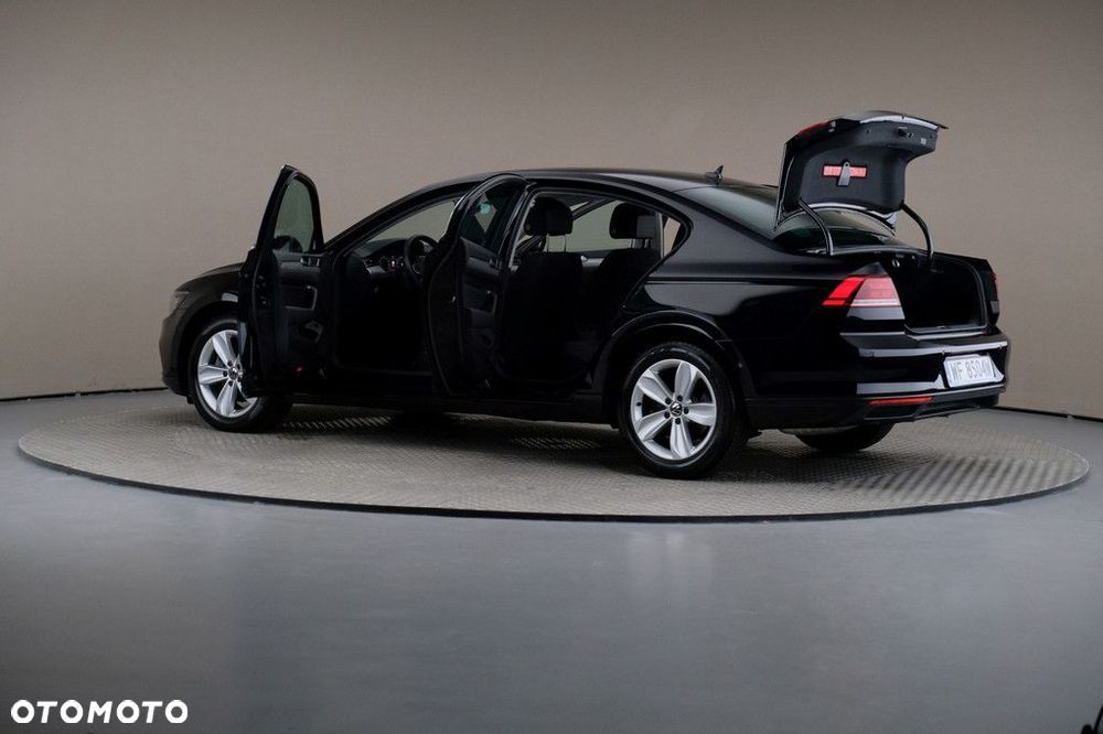 Volkswagen Passat 2.0 TSI Business DSG - 7