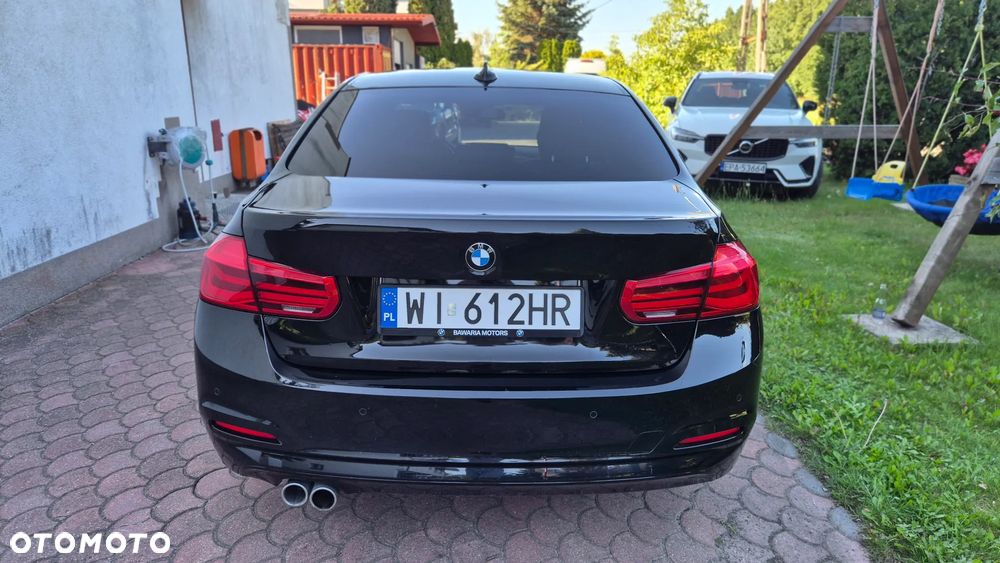 BMW Seria 3 320i xDrive Advantage sport - 32