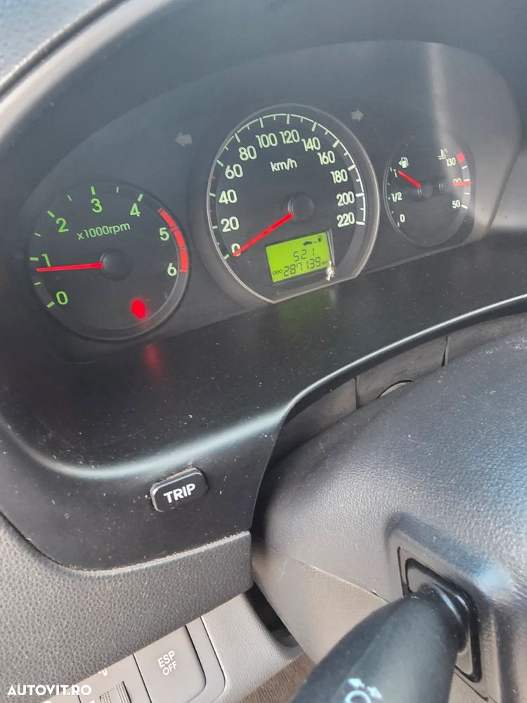 Hyundai H-1 2.5 CRDi Travel Premium - 17
