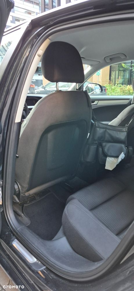 Audi A4 Limousine - 11