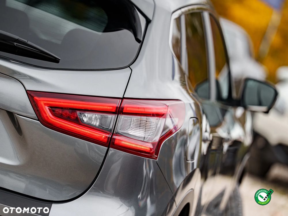 Nissan Qashqai 1.2 DIG-T N-Connecta Xtronic - 12