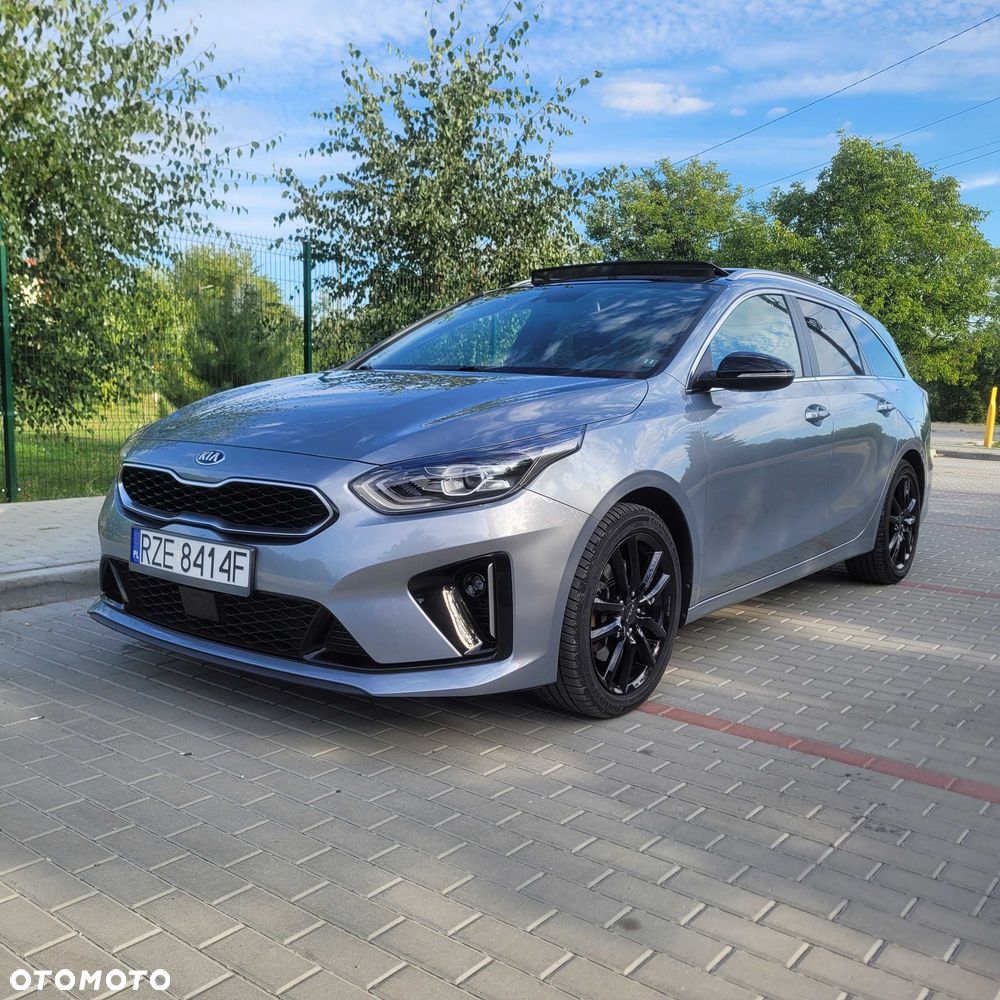 Kia Ceed - 1