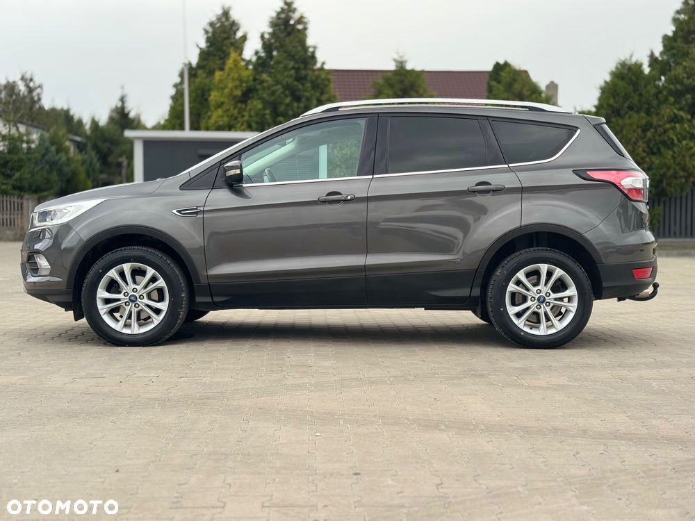 Ford Kuga 1.5 EcoBoost 2x4 Titanium - 6