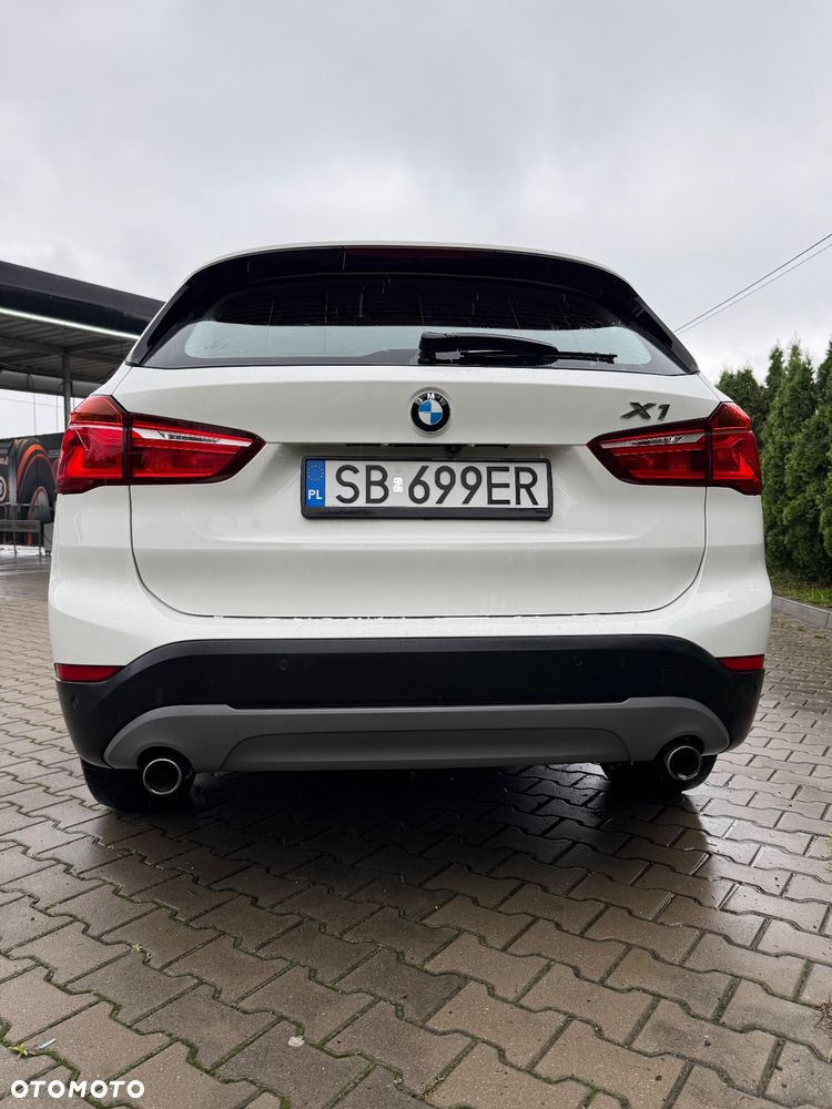 BMW X1 sDrive20i - 7