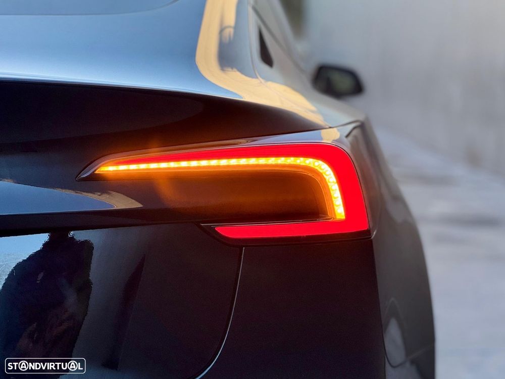 Tesla Model 3 Tração Traseira Premium - 18