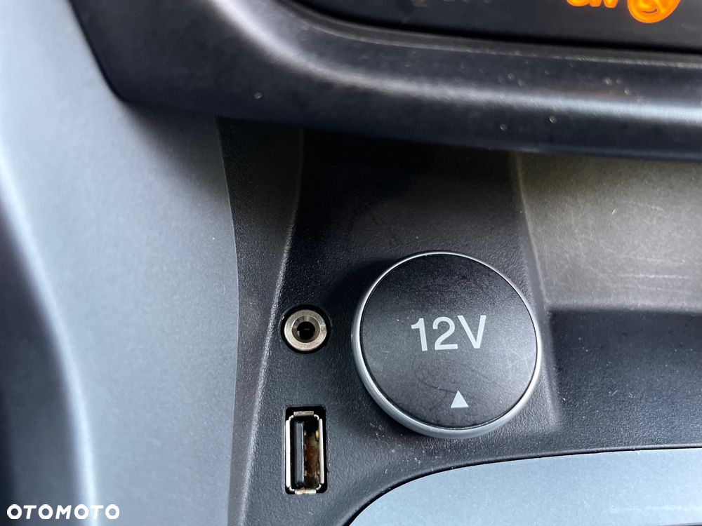 Ford B-MAX 1.4 SYNC Edition - 24
