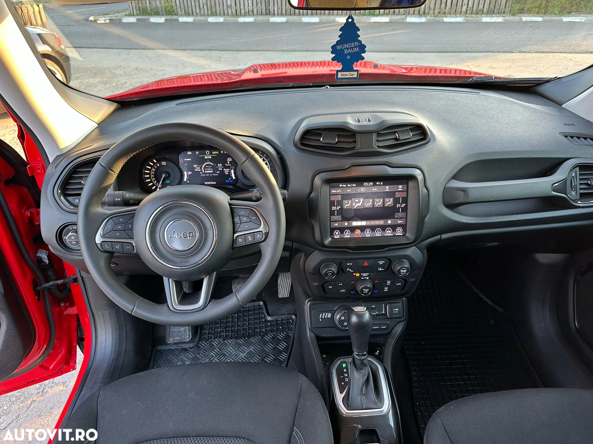 Jeep Renegade 1.3 T-GDI 4xe PLUG-IN Hybrid Automatik (RED) - 9