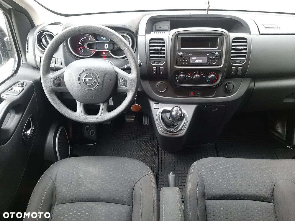 Opel Vivaro - 19