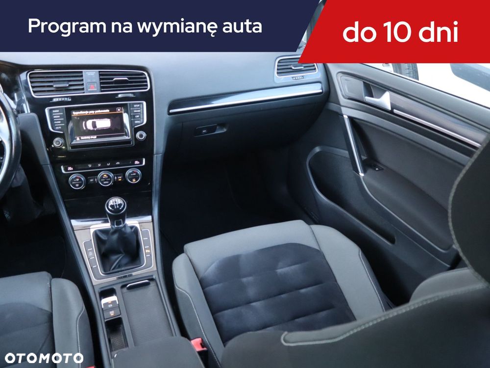 Volkswagen Golf Variant - 10