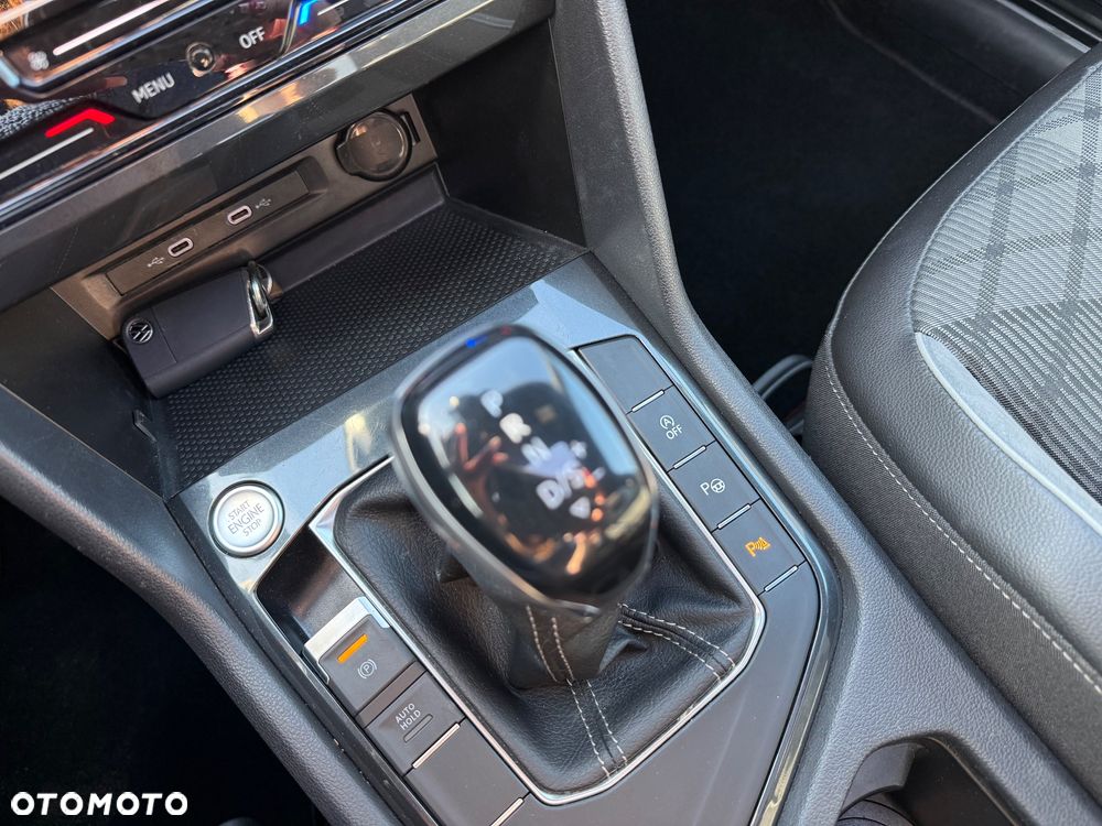 Volkswagen Tiguan 2.0 TDI SCR 4MotION DSG R-Line - 18