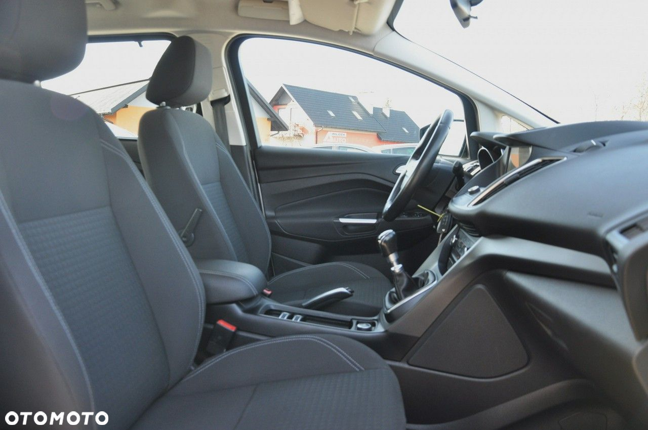 Ford Grand C-MAX - 18