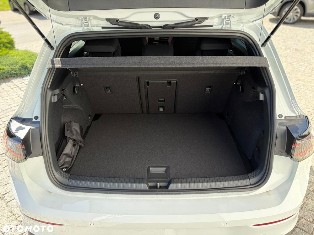 Volkswagen Golf - 17