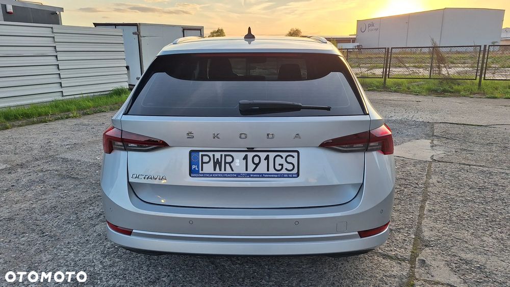 Skoda Octavia 2.0 TDI DSG Exclusive - 8