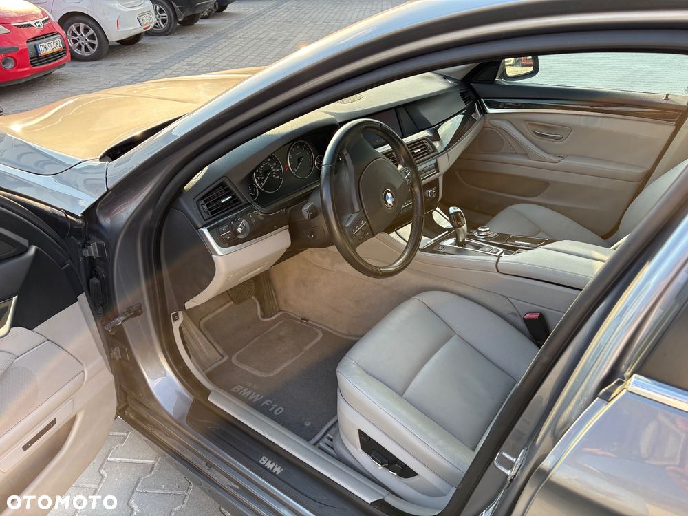BMW Seria 5 - 10