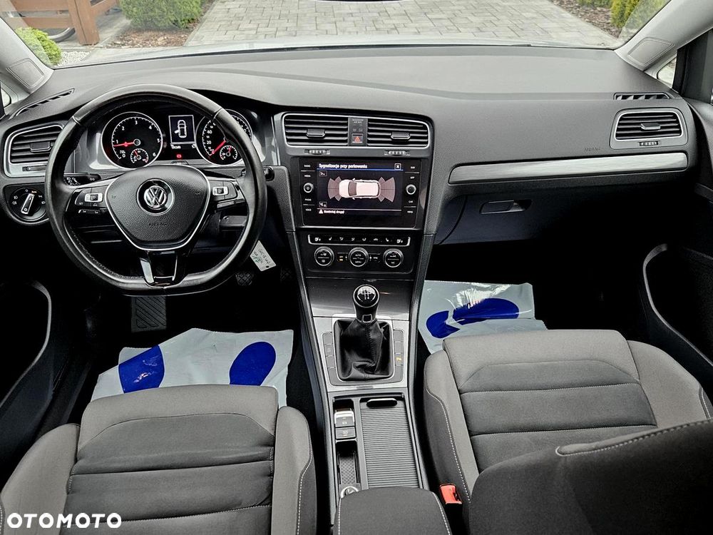 Volkswagen Golf 1.6 TDI SCR Comfortline - 19