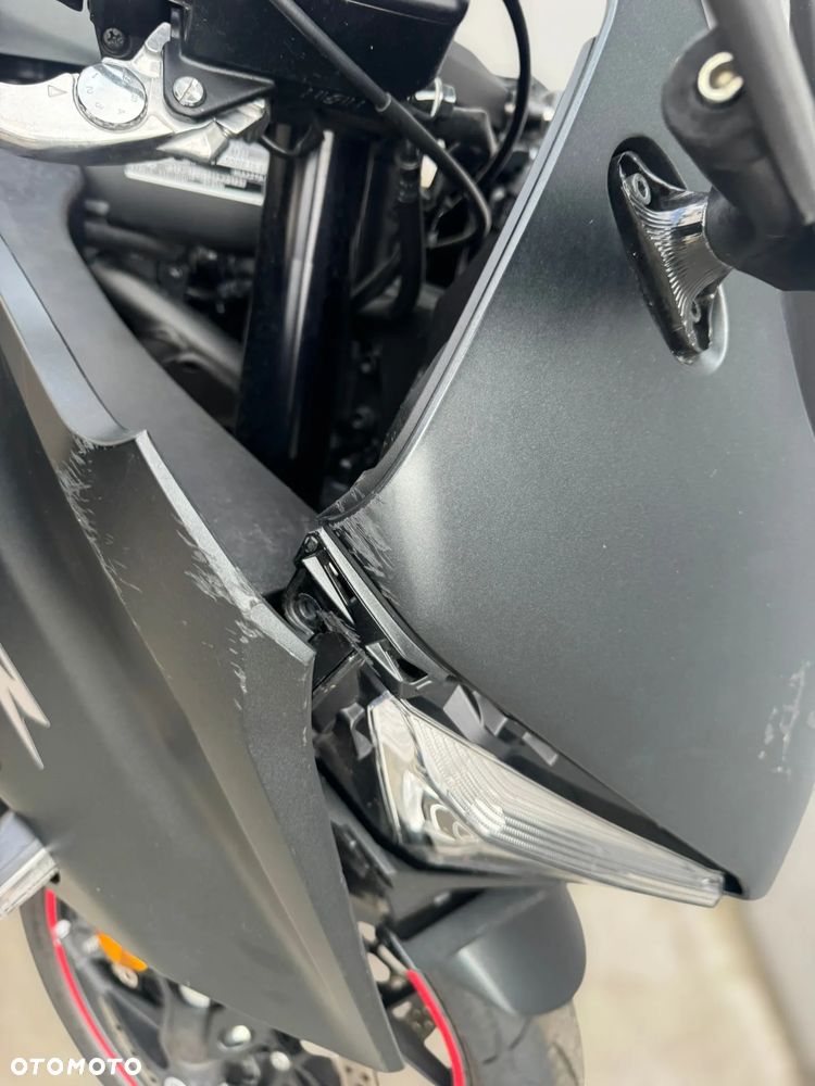 Honda CBR - 33