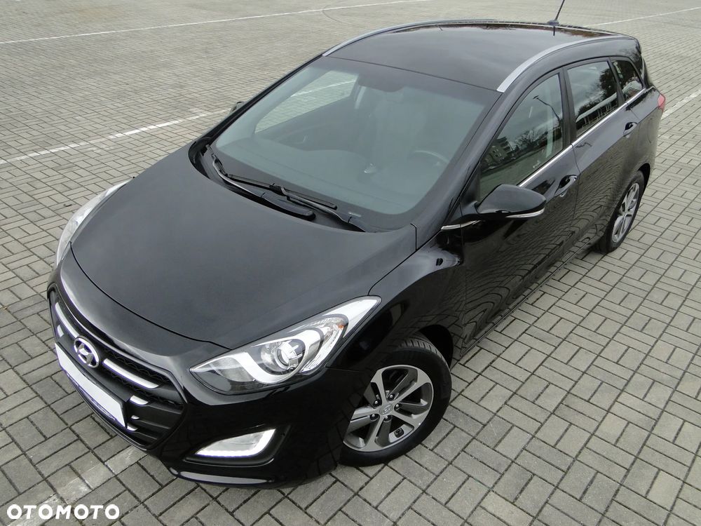 Hyundai i30 Kombi 1.6 CRDI Premium - 29