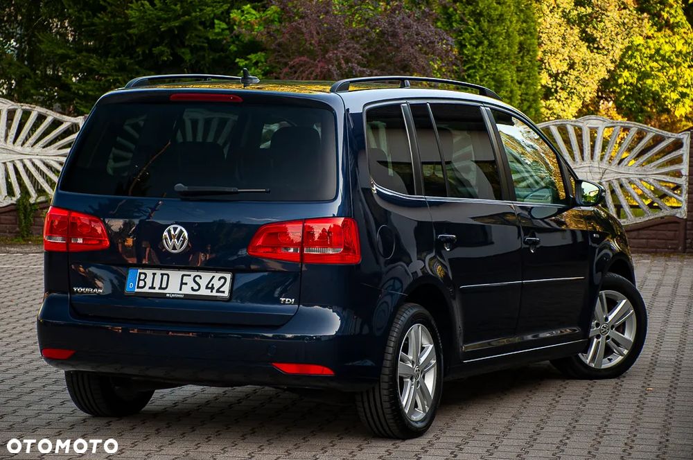 Volkswagen Touran 1.6 TDI DPF BlueMotion Technology MATCH - 23