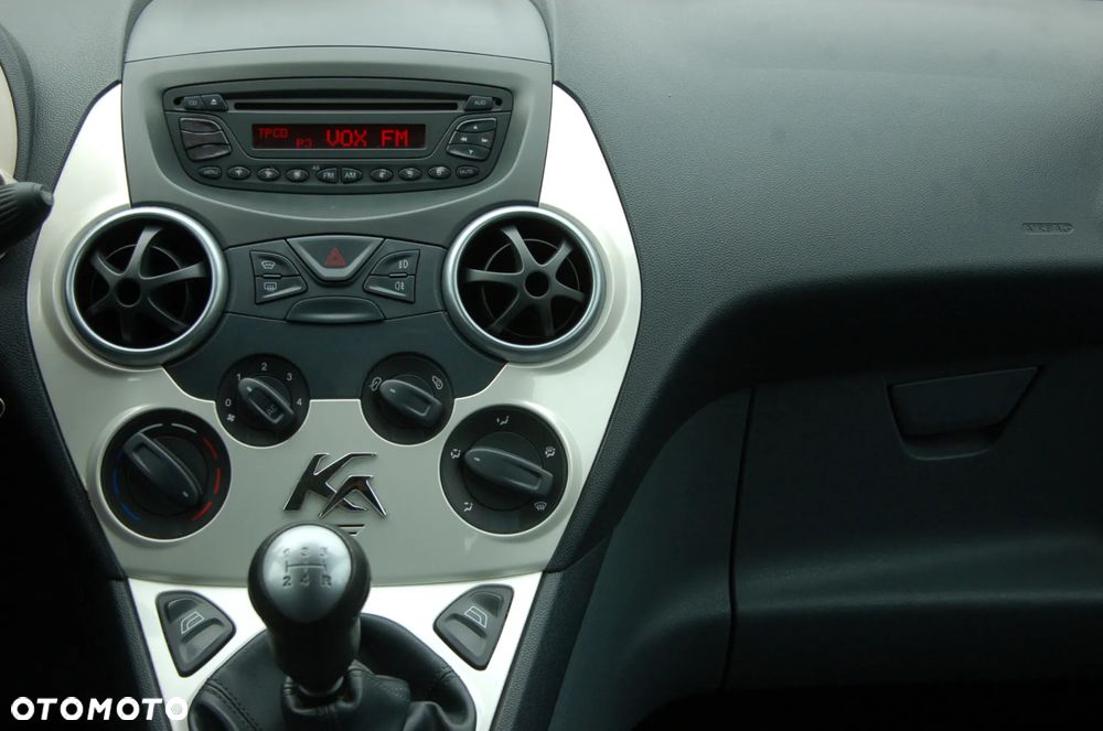 Ford KA 1.2 Titanium (air4) - 9