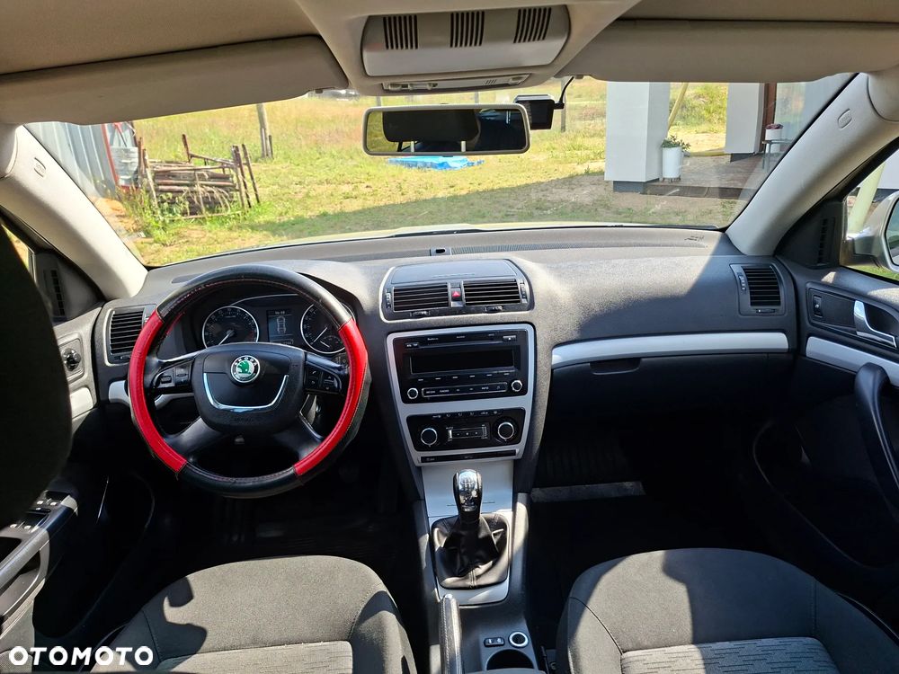 Skoda Octavia 1.6 TDI Ambiente - 9
