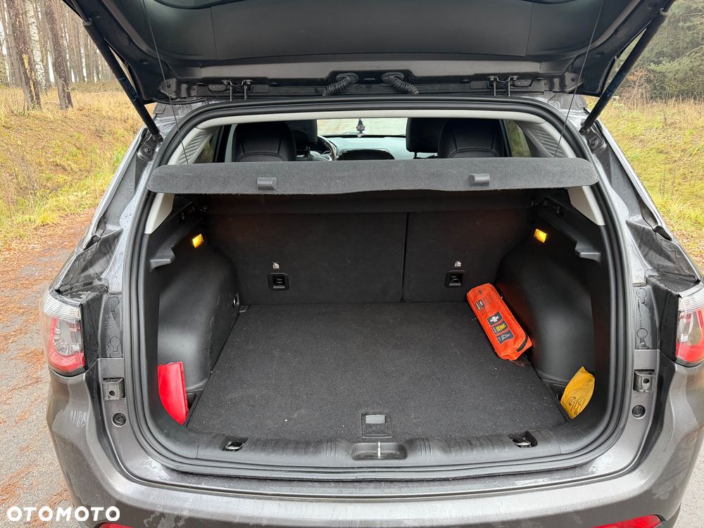 Jeep Compass 1.3 T-GDI I4 Automatik Limited - 25