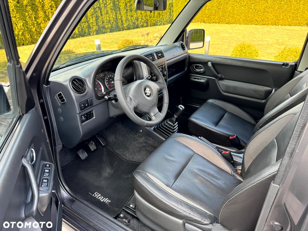Suzuki Jimny - 11