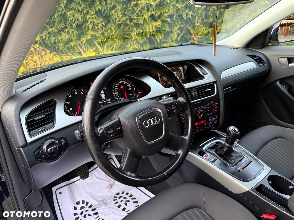 Audi A4 Avant 2.0 TFSI Attraction - 12