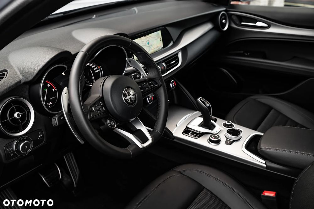 Alfa Romeo Stelvio 2.0 Turbo Sprint Q4 - 28