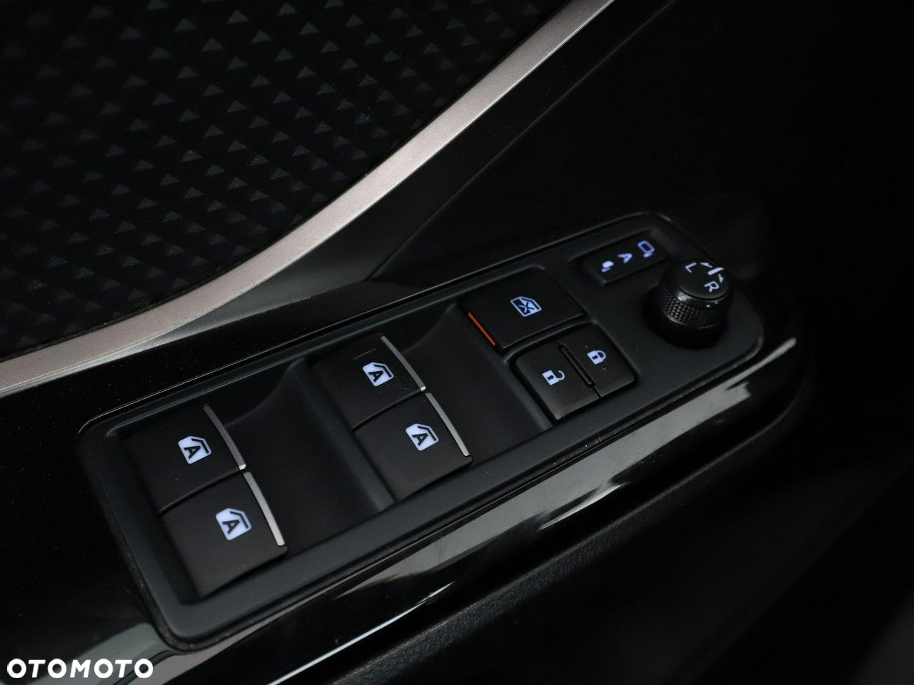 Toyota C-HR 1.8 Hybrid Dynamic - 32